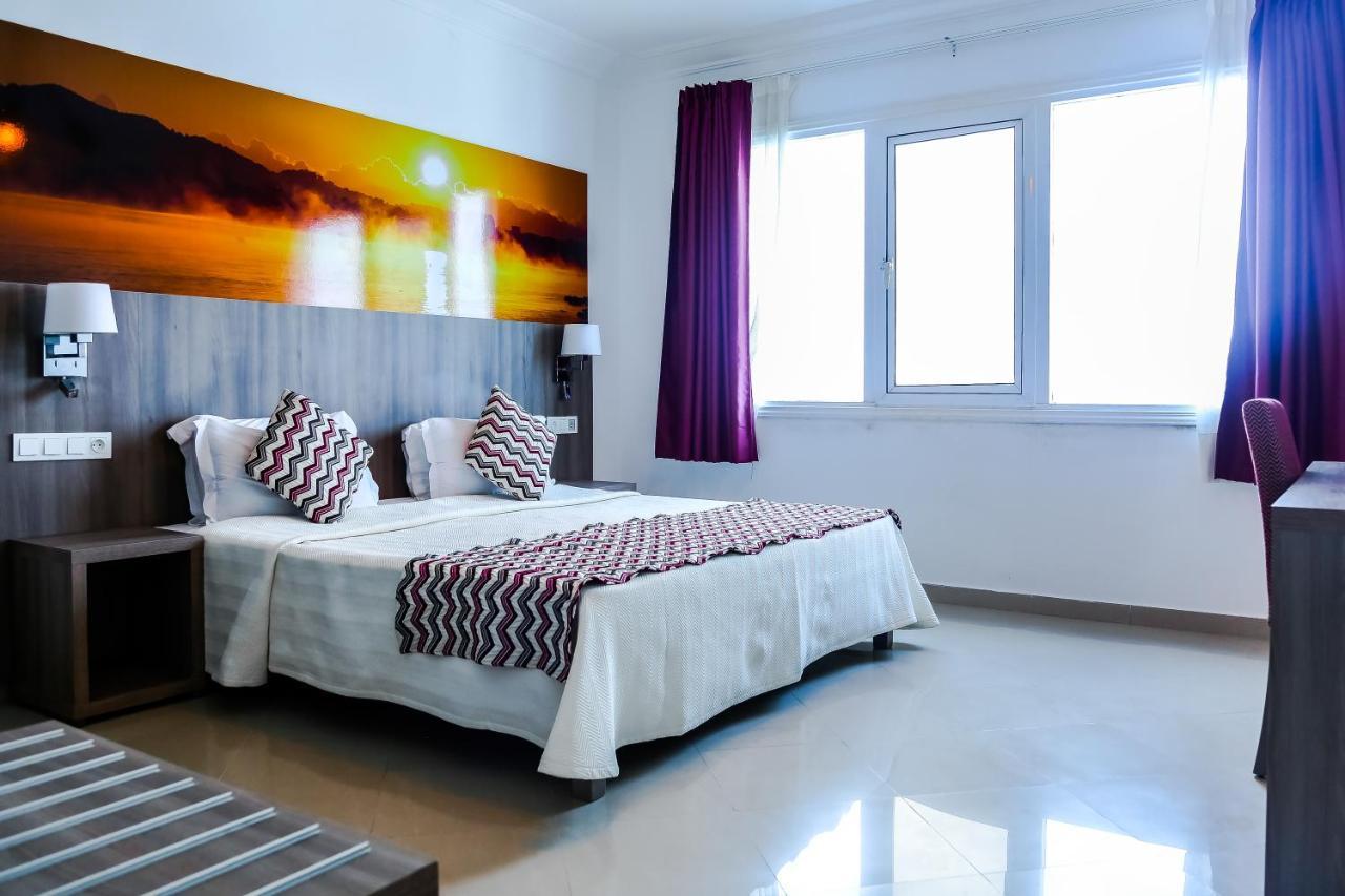 Tarifa Beach Hotel 3*